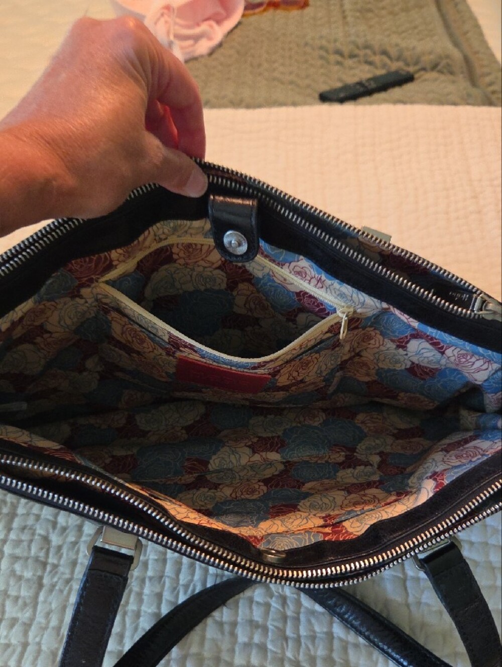 HOBO Floral Lined All Purpose Tote With Interior Pockets - Picture 2 of 9
